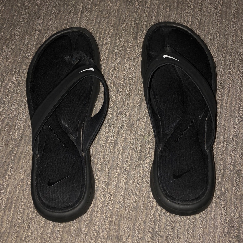 Nike Flip Flops